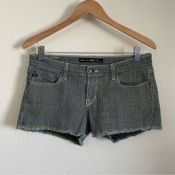 Big Star Low Rise Remy Stretchy Denim Jean Shorts Pin Stripe Cut Offs Y2K 00s 30 - Picture 1 of 8